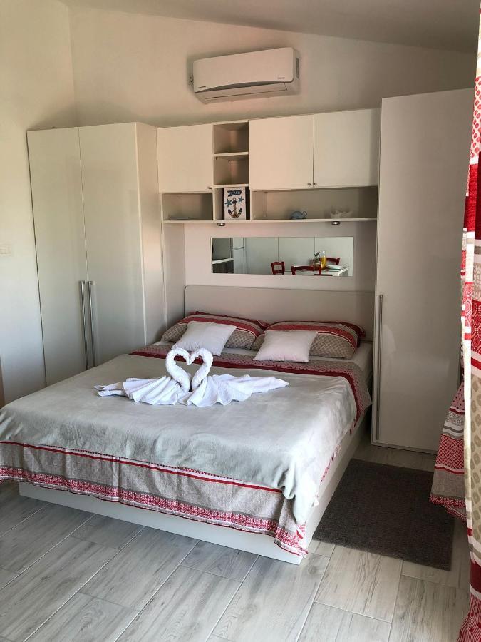 Apartmani Bolero - Obiteljski Odmor Водице Екстер'єр фото
