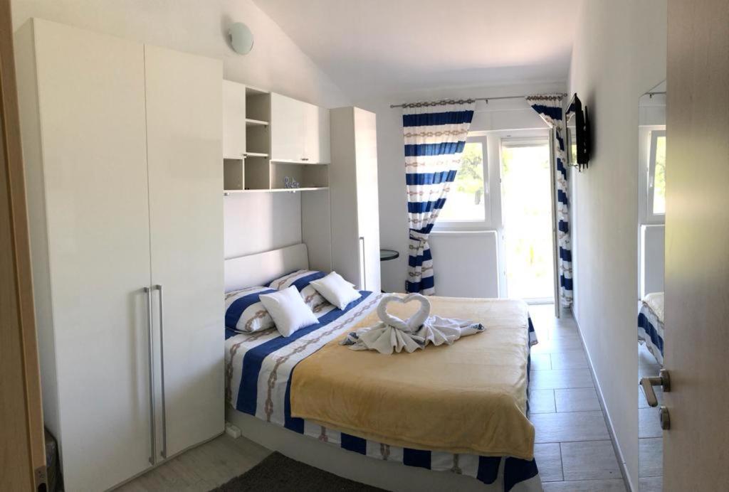 Apartmani Bolero - Obiteljski Odmor Водице Екстер'єр фото