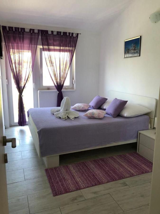 Apartmani Bolero - Obiteljski Odmor Водице Екстер'єр фото